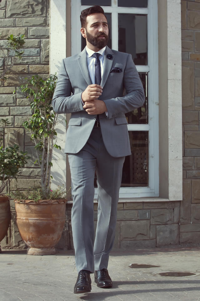 Andre-Emilio-Mens-Suiting