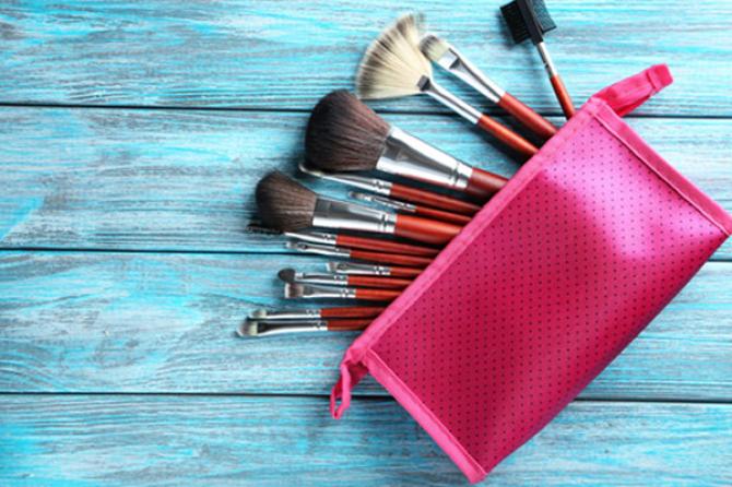 6 Super-Easy And Unheard Hacks To Keep Your Cosmetics