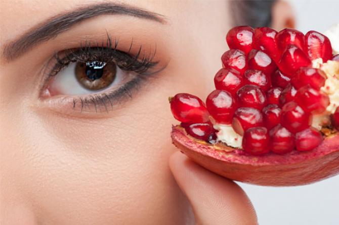 7 Incredible Beauty Benefits Of Pomegranate For Skin, Hair, And Health