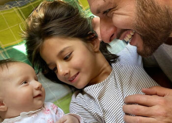 Shahid Afridi Expresses Love for his Daughters in an Emotional Note