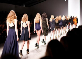 How to get Latest Fashion Awareness from Fashion Shows?