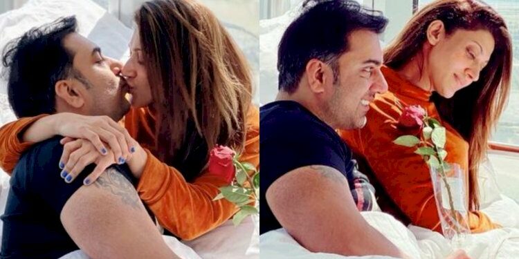 Sana Fakhar Bashed On Social Media for her Liplock Photo