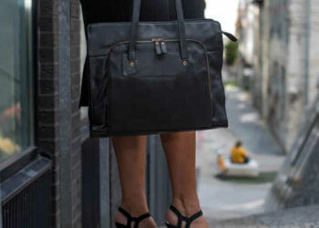 6 Ways Leather Laptop Bags Can Enhance Your Fashion Style