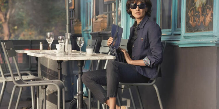 How Can a Woman Over 50 Look Classy and Elegant?
