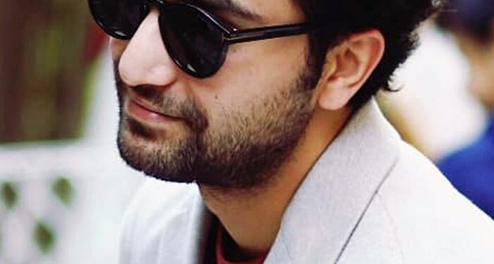 Funny Memes Pour In Ahad Raza Mir Attending Saboor Ali’s Wedding Photos Go Viral