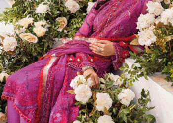 Gul Ahmed Unstitched Embroidered Lawn Collection 2022
