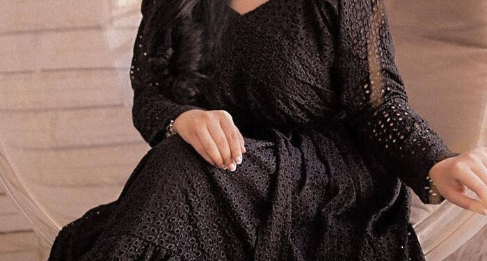 Sarah Khan’s Bathroom Pics Go Viral: See Here