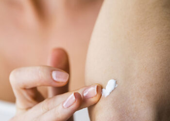10 Tips To Soften Dry Skin on Elbows