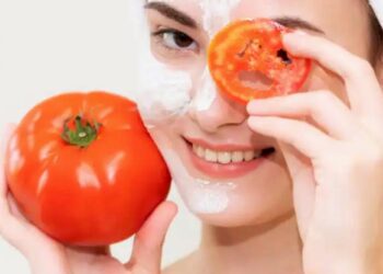 How To Use Tomatoes For Glowing Skin