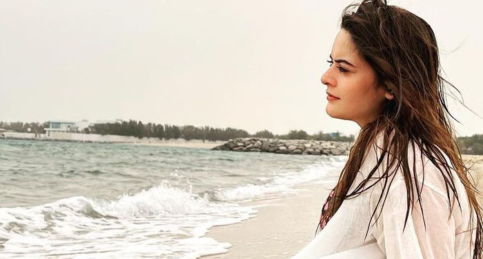 Minal Khan’s New Beach Photo Goes Viral on the Internet