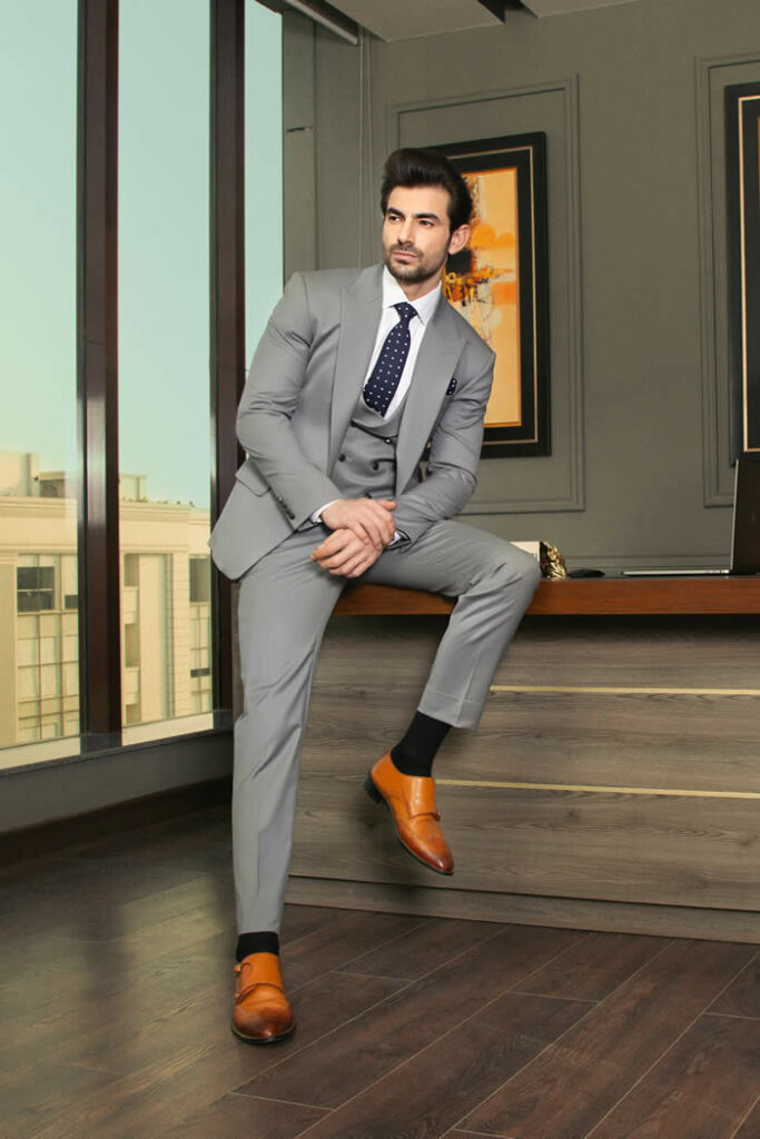 Custom Grey Business Suit 05