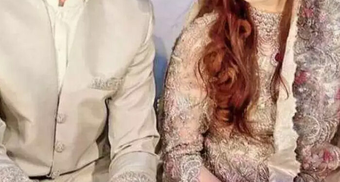 Shaheen Afridi and Ansha First Pictures, Sad With Fans on Invading His Privacy