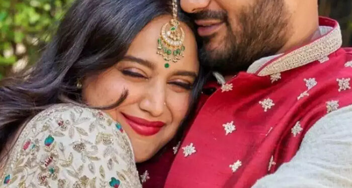 Swara Bhasker Hides Her Tummy With Her Saree After Wedding, Netizens Speculate That She Is Pregnant