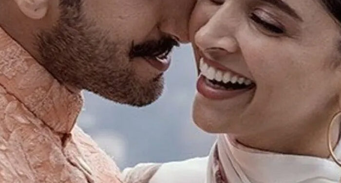 VIRAL VIDEO! Amid break-up buzz, Ranveer Singh flirts with wife Deepika Padukone